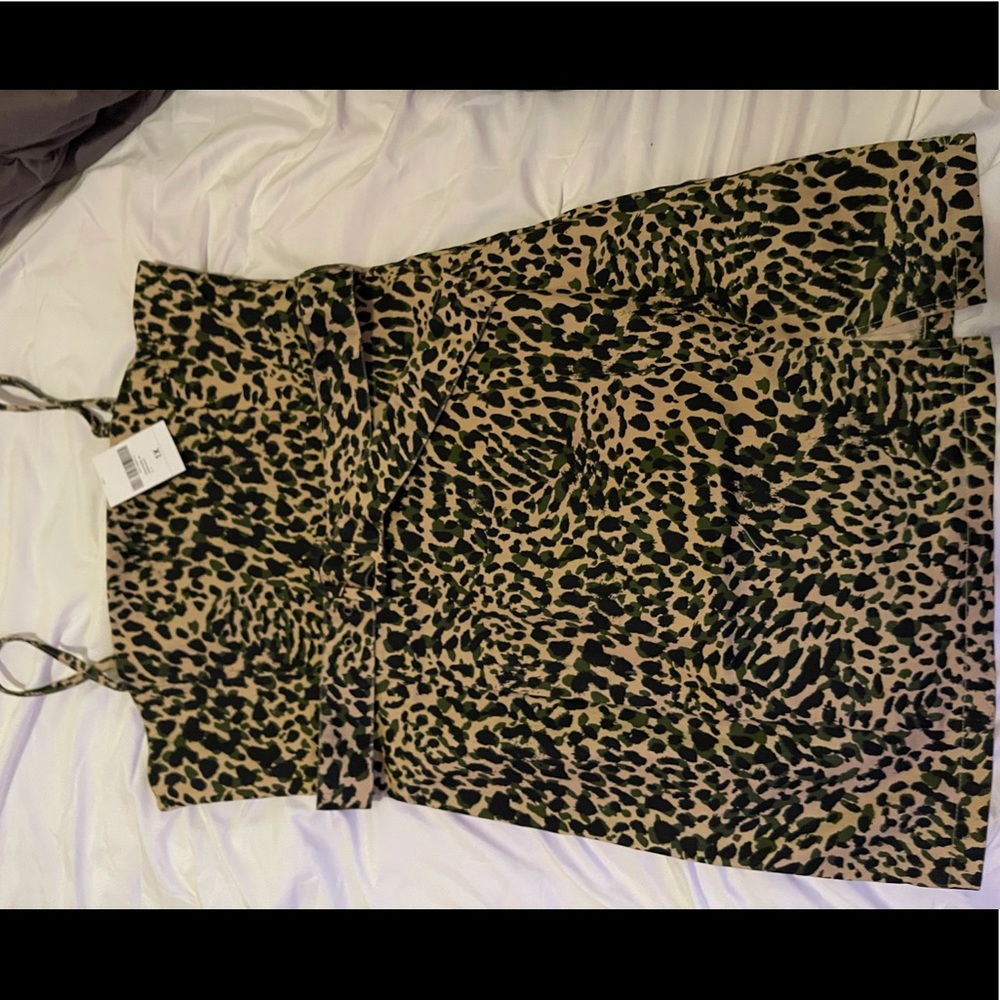 Forever 21 Plus - Picture 2 of 3